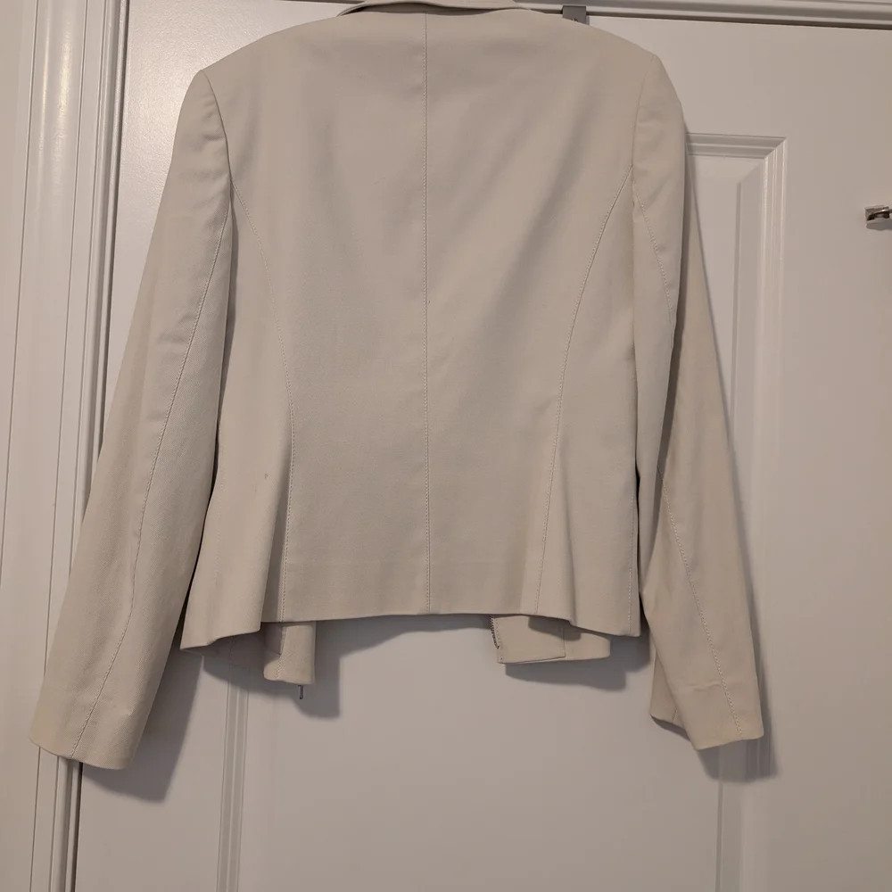 Women's Cream Jacket - Picture 3 of 8